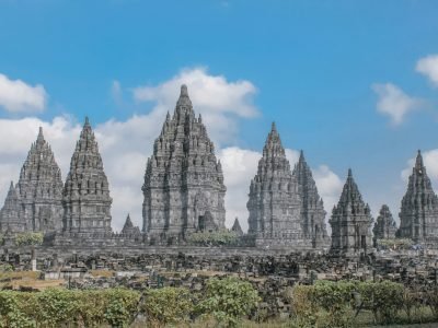 Temukan Tempat Tersembunyi di Yogyakarta dengan Paket Tur Satu Hari Ini Temukan Tempat Tersembunyi di Yogyakarta dengan Paket Tur Satu Hari Ini